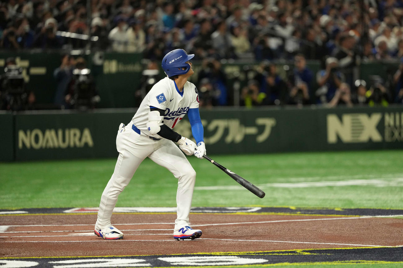 カブス対ドジャース　1回表ドジャース無死、左飛に終わる大谷（撮影・井上学）