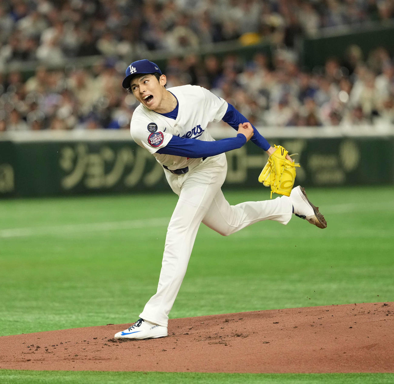 カブス対ドジャース　力投するドジャース先発の佐々木（撮影・井上学）