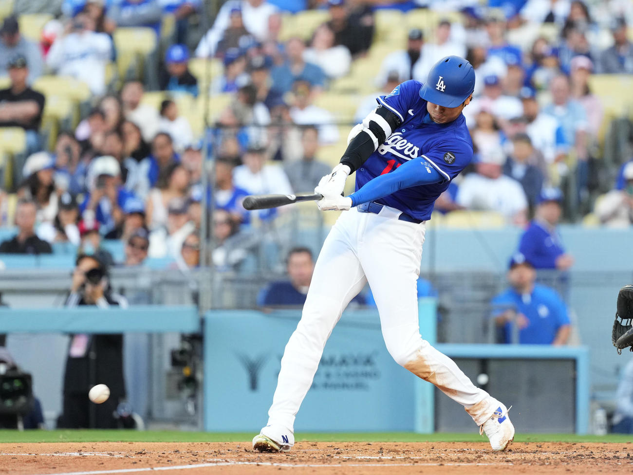 オープン戦・ドジャース対エンゼルス　4回裏ドジャース無死、二ゴロに倒れる大谷（撮影・菅敏）