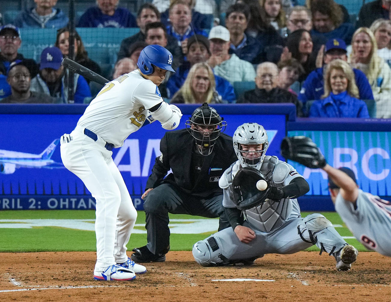 ドジャース対タイガース　8回裏ドジャース1死、見逃しの三振に倒れる大谷（撮影・菅敏）