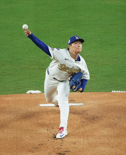ドジャース対タイガース　ドジャース先発の山本（撮影・菅敏）