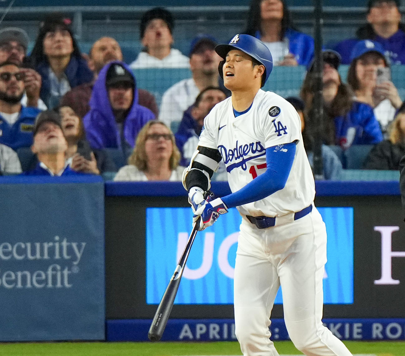 ドジャース対タイガース　3回裏ドジャース無死、左飛に倒れる大谷（撮影・菅敏）