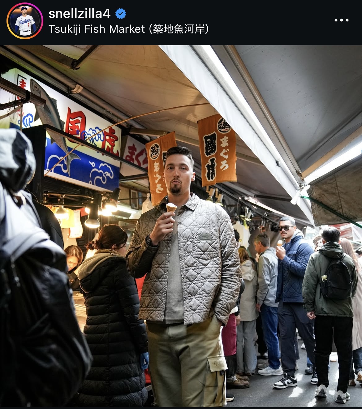 スネルのインスタグラムから
