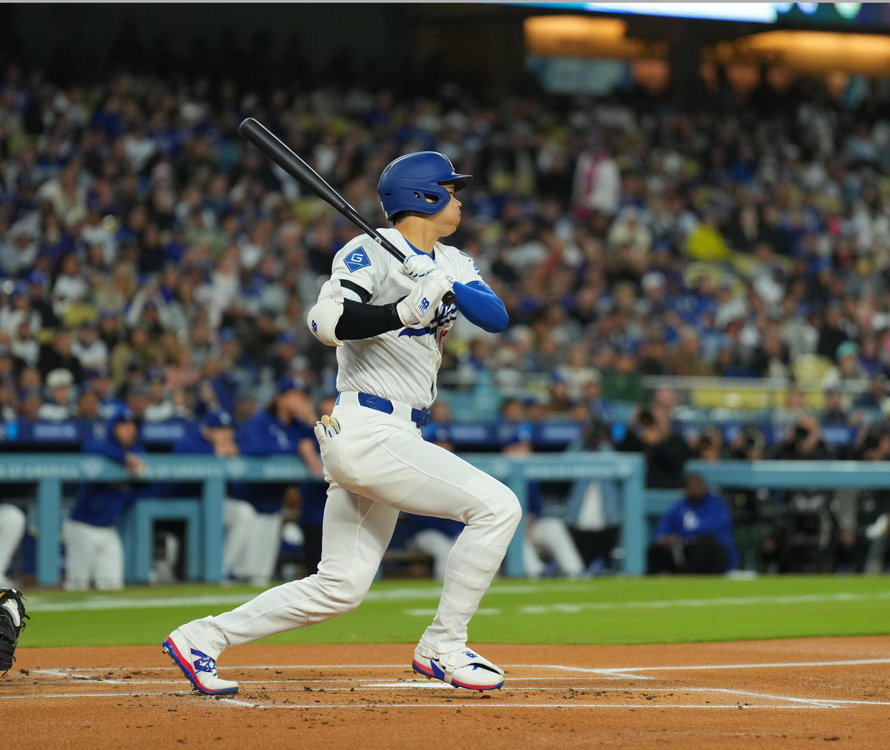 ドジャース対ブレーブス　1回裏ドジャース無死、二ゴロに倒れる大谷（撮影・菅敏）