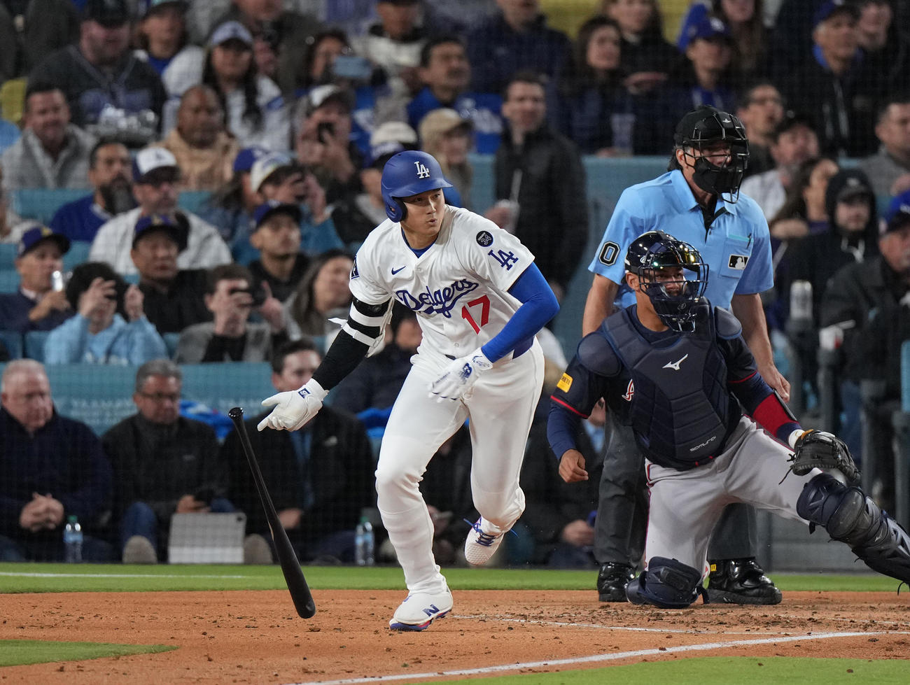 ドジャース対ブレーブス　3回裏ドジャース1死、遊ゴロに倒れる大谷（撮影・菅敏）