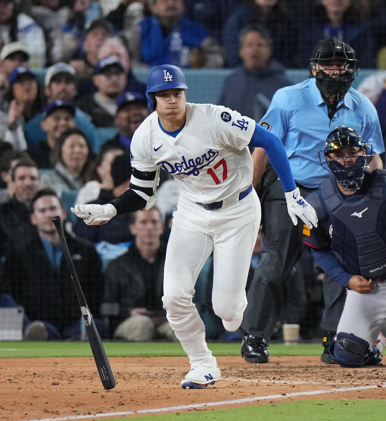 ドジャース対ブレーブス　6回裏ドジャース無死、右前打を放つ大谷（撮影・菅敏）