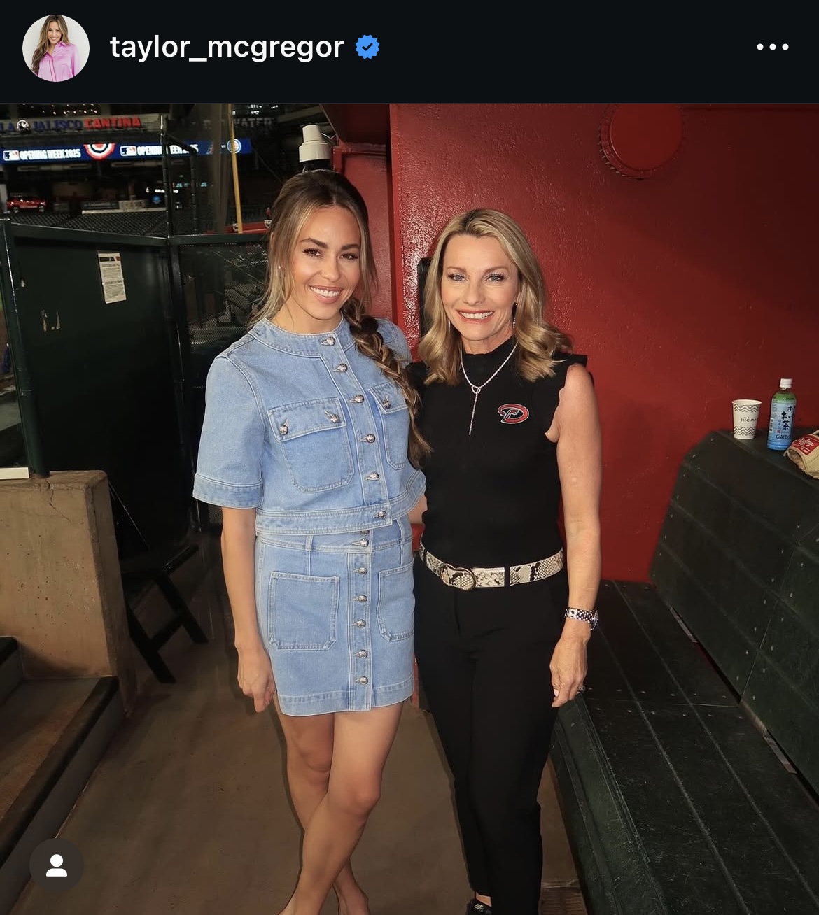 テイラー・マカレガーさんのインスタグラムから