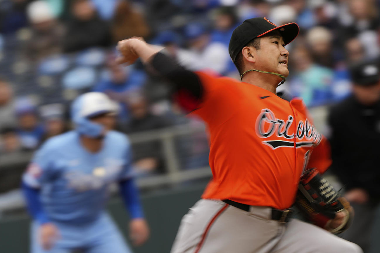 ロイヤルズ戦で力投するオリオールズ菅野智之菅野智之（AP)