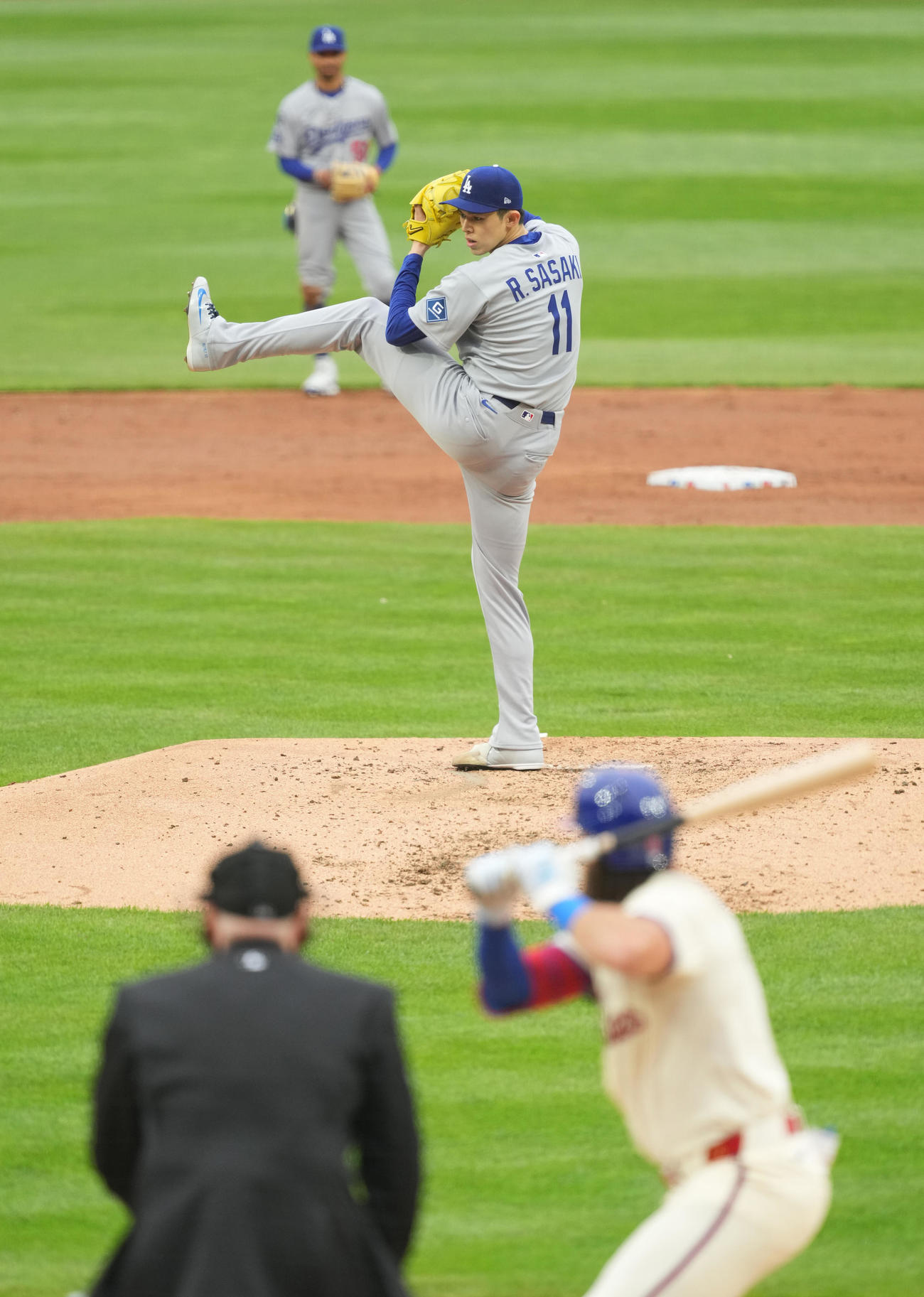 フィリーズ対ドジャース　フィリーズ戦に先発し、4回0／3を投げて3安打1失点のドジャース佐々木（撮影・菅敏）