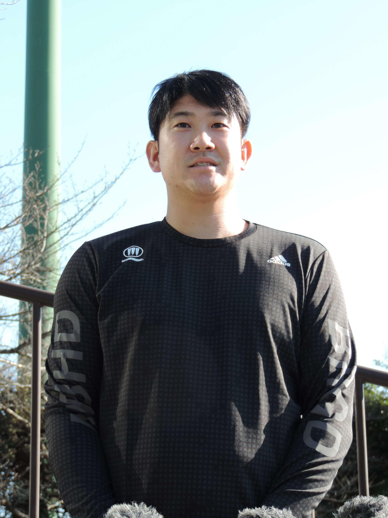 ポスティングシステムを申請し、囲み取材に応じる巨人時代の菅野智之（2020年12月）
