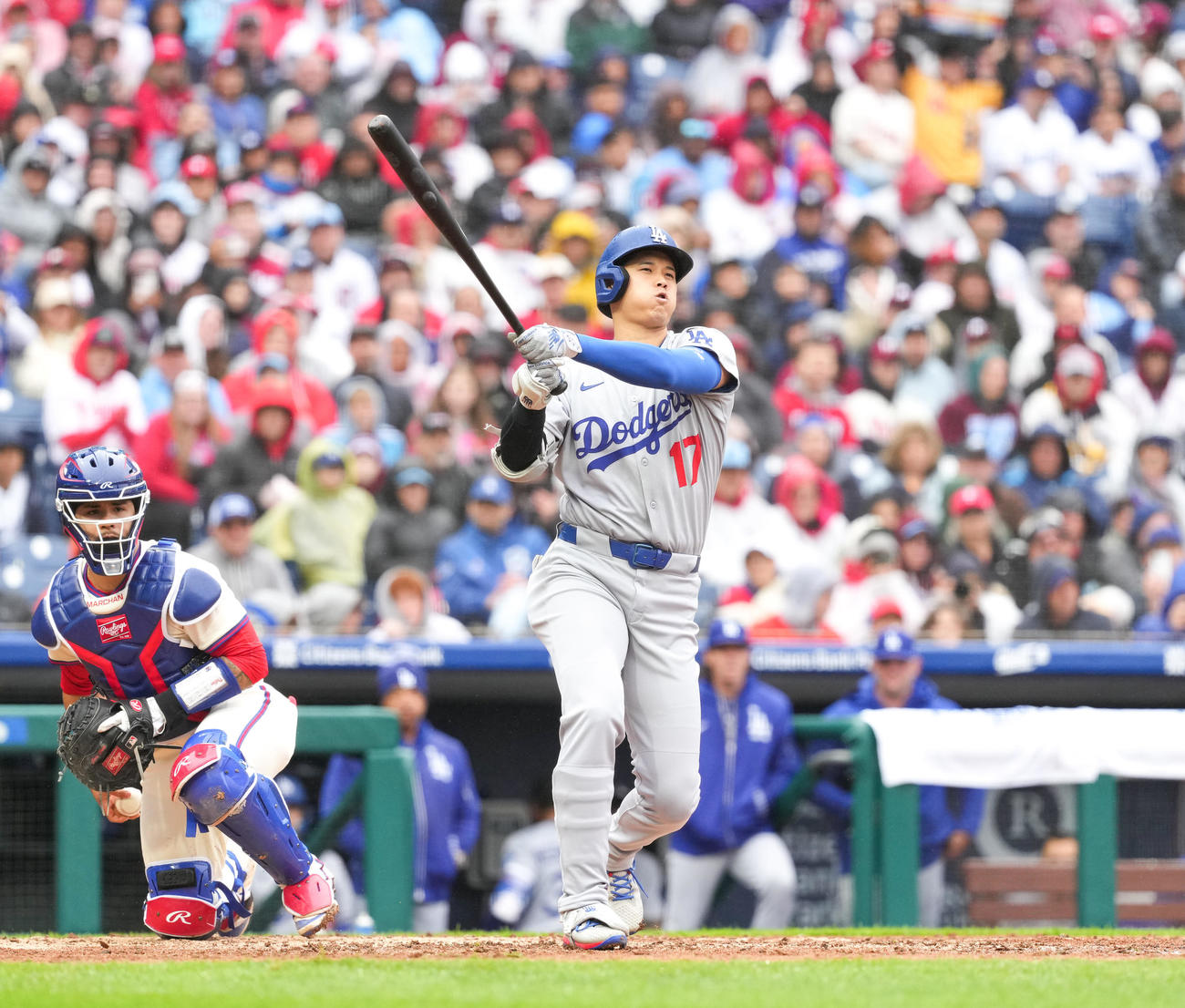 フィリーズ対ドジャース　5回表ドジャース無死、空振りの三振に倒れる大谷（撮影・菅敏）