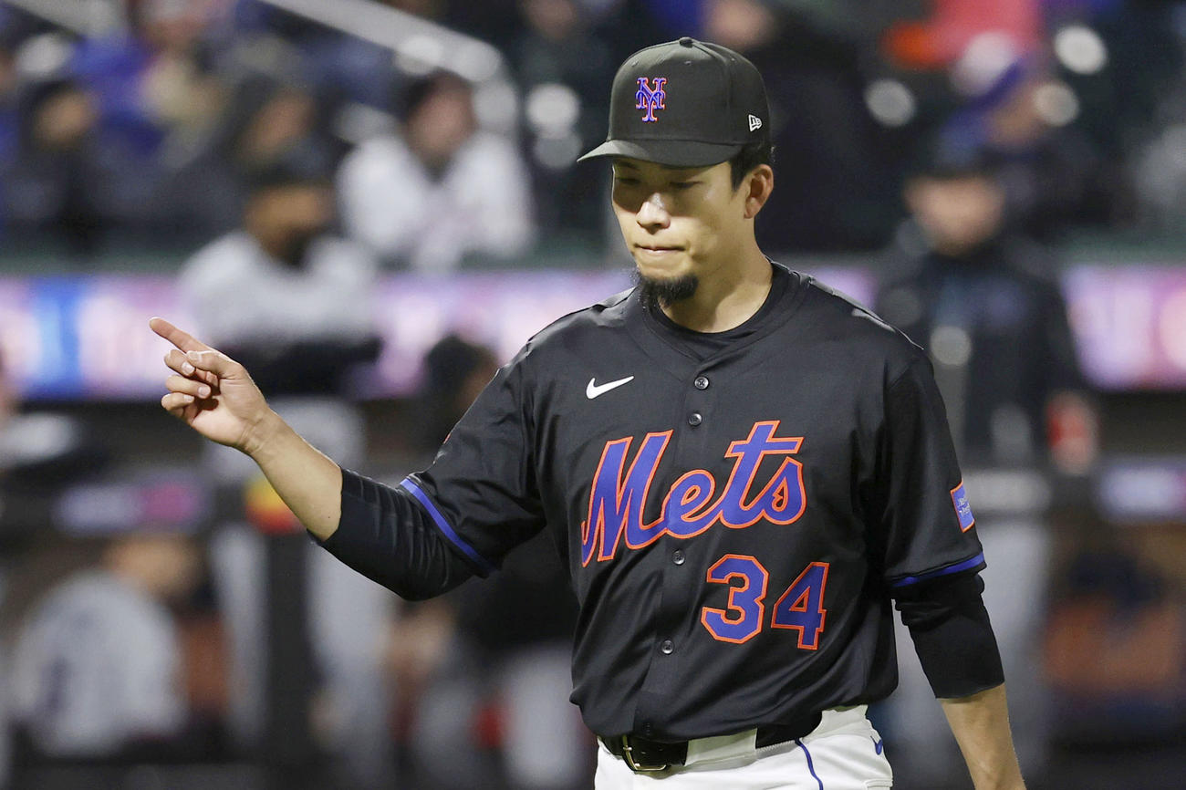 マーリンズ戦に先発したメッツ千賀。5回5安打無失点で今季初勝利を挙げた（AP＝共同）