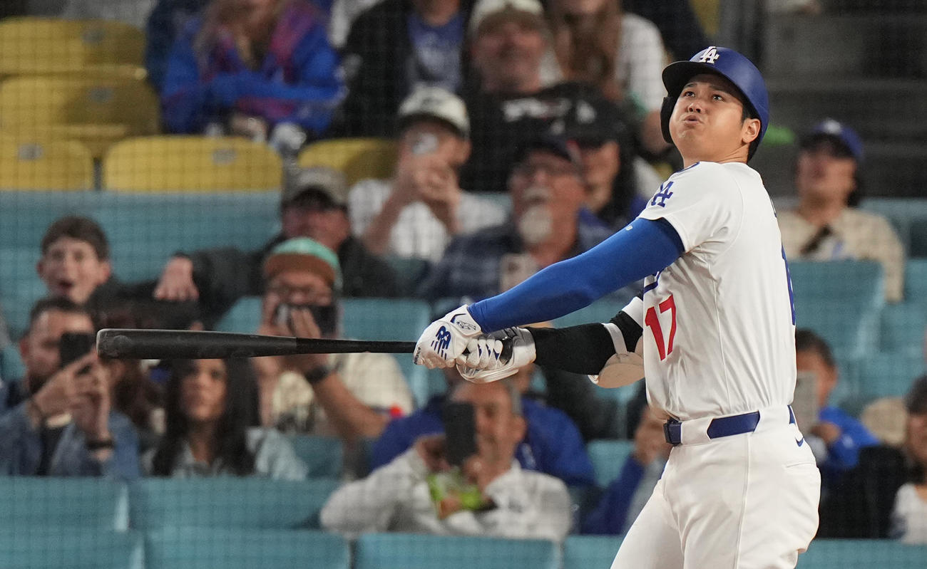 ドジャース対ロッキーズ　8回裏ドジャース無死、左飛に倒れる大谷（撮影・菅敏）
