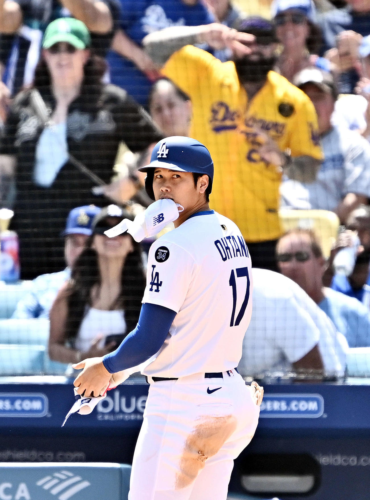 ドジャース対マーリンズ　8回裏ドジャース無死、フェンス直撃の三塁打を放った大谷（撮影・滝沢徹郎）