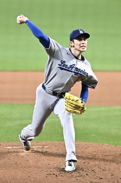 ブレーブス対ドジャース　ドジャース先発の佐々木（撮影・滝沢徹郎）