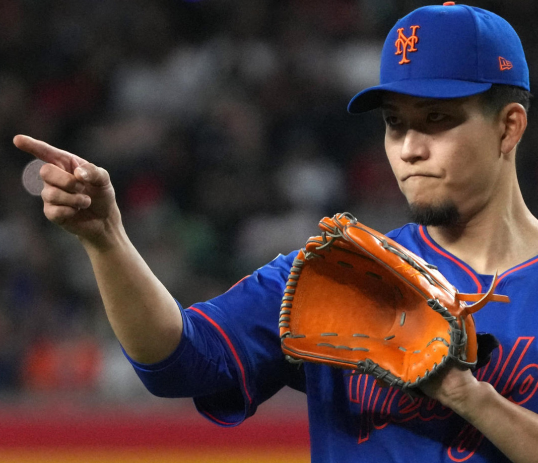 ダイヤモンドバックス対メッツ　6回2安打無失点5四球4奪三振と好投し、4勝目を挙げたメッツ千賀滉大（Rick Scuteri-Imagn Images＝ロイター）
