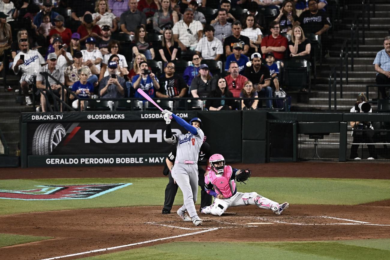 ダイヤモンドバックス対ドジャース　6回表ドジャース2死三塁、大谷は右前適時打を放つ（撮影・滝沢徹郎）