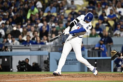 大谷翔平、得意の「ボブルヘッド・デー」で今季初の1試合2発