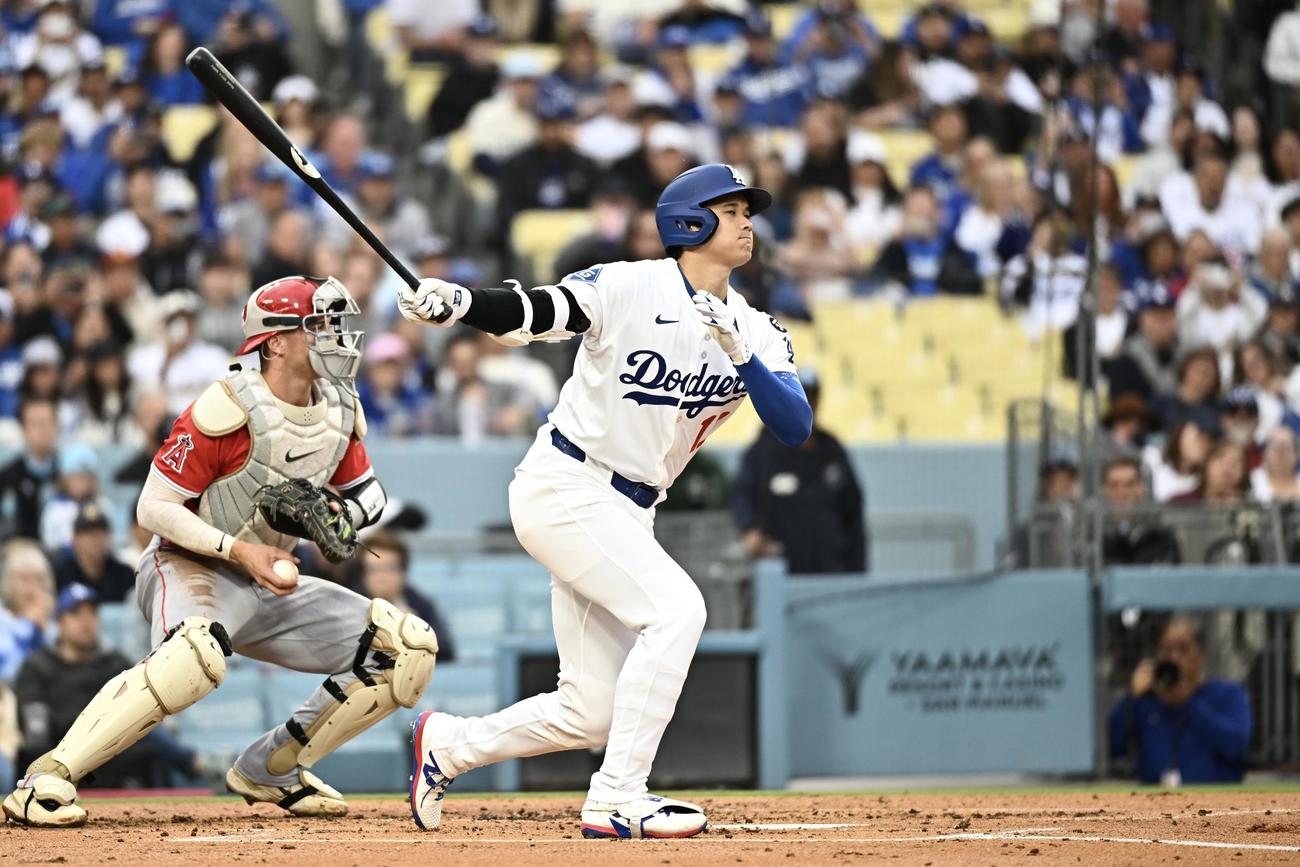 ドジャース対エンゼルス　1回裏ドジャース無死、空振り三振に倒れる大谷（撮影・滝沢徹郎）