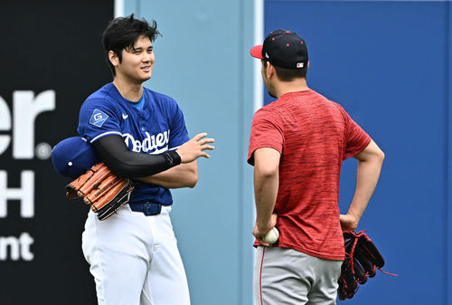 菊池雄星、大谷翔平らと談笑「30代を超えたのでアンチエイジング、化粧