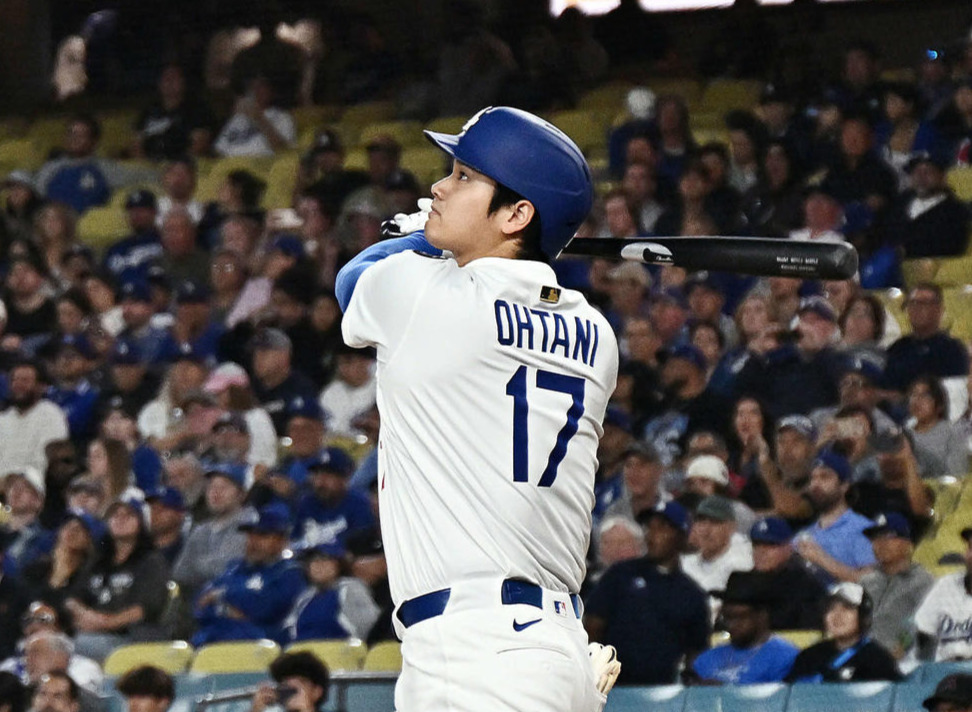 19日ダイヤモンドバックス戦で17号ソロを放ったドジャース大谷翔平