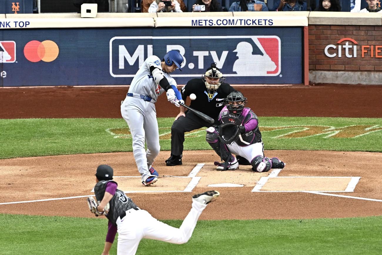 メッツ対ドジャース　1回表ドジャース無死、大谷は先制ソロ本塁打を放つ。投手千賀（撮影・滝沢徹郎）