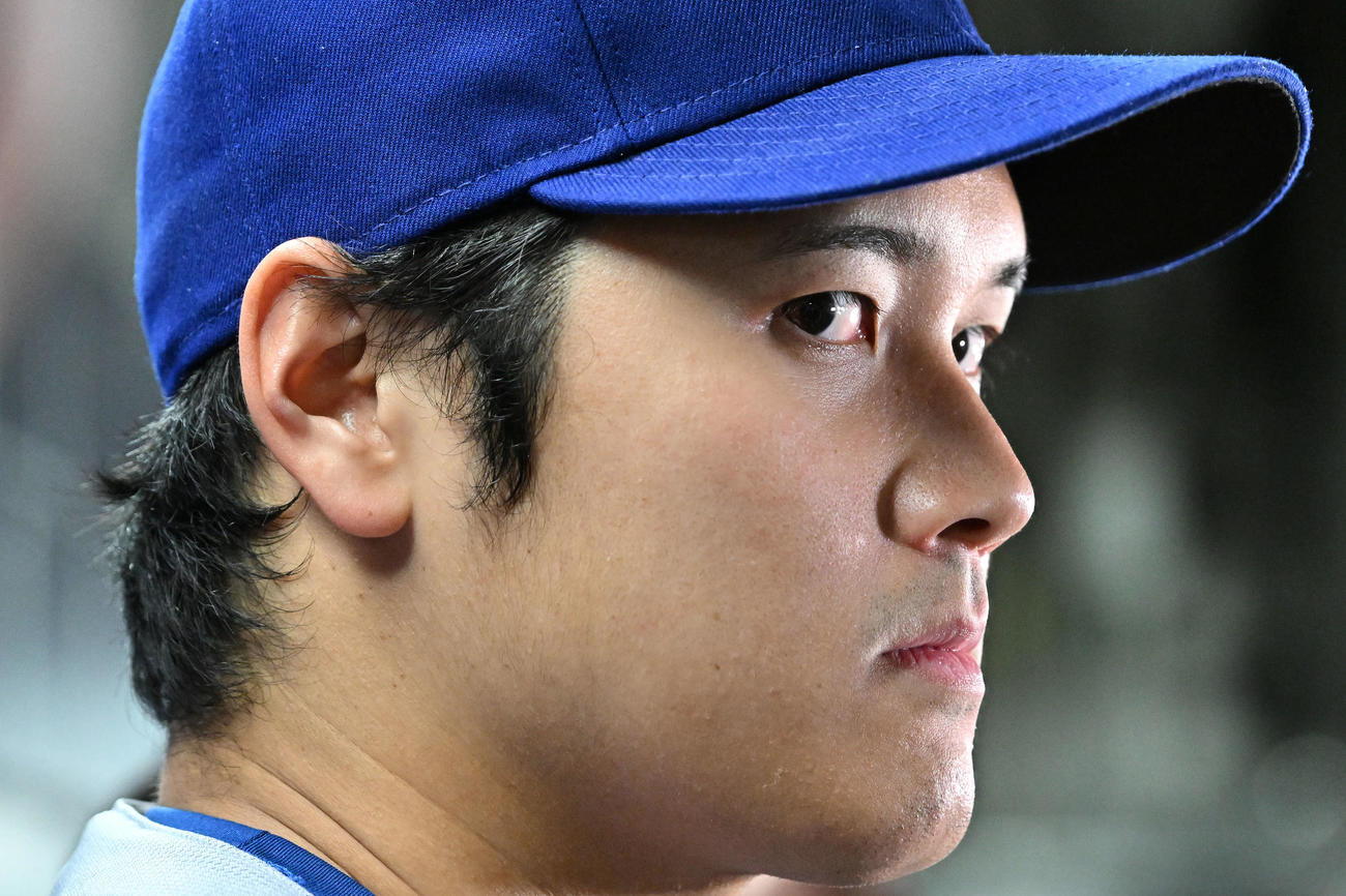 メッツ対ドジャース　試合後、取材に応じるドジャース大谷（撮影・滝沢徹郎）