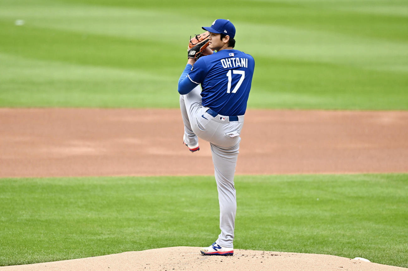 メッツ対ドジャース　試合前のライブBPで力投するドジャース大谷（撮影・滝沢徹郎）