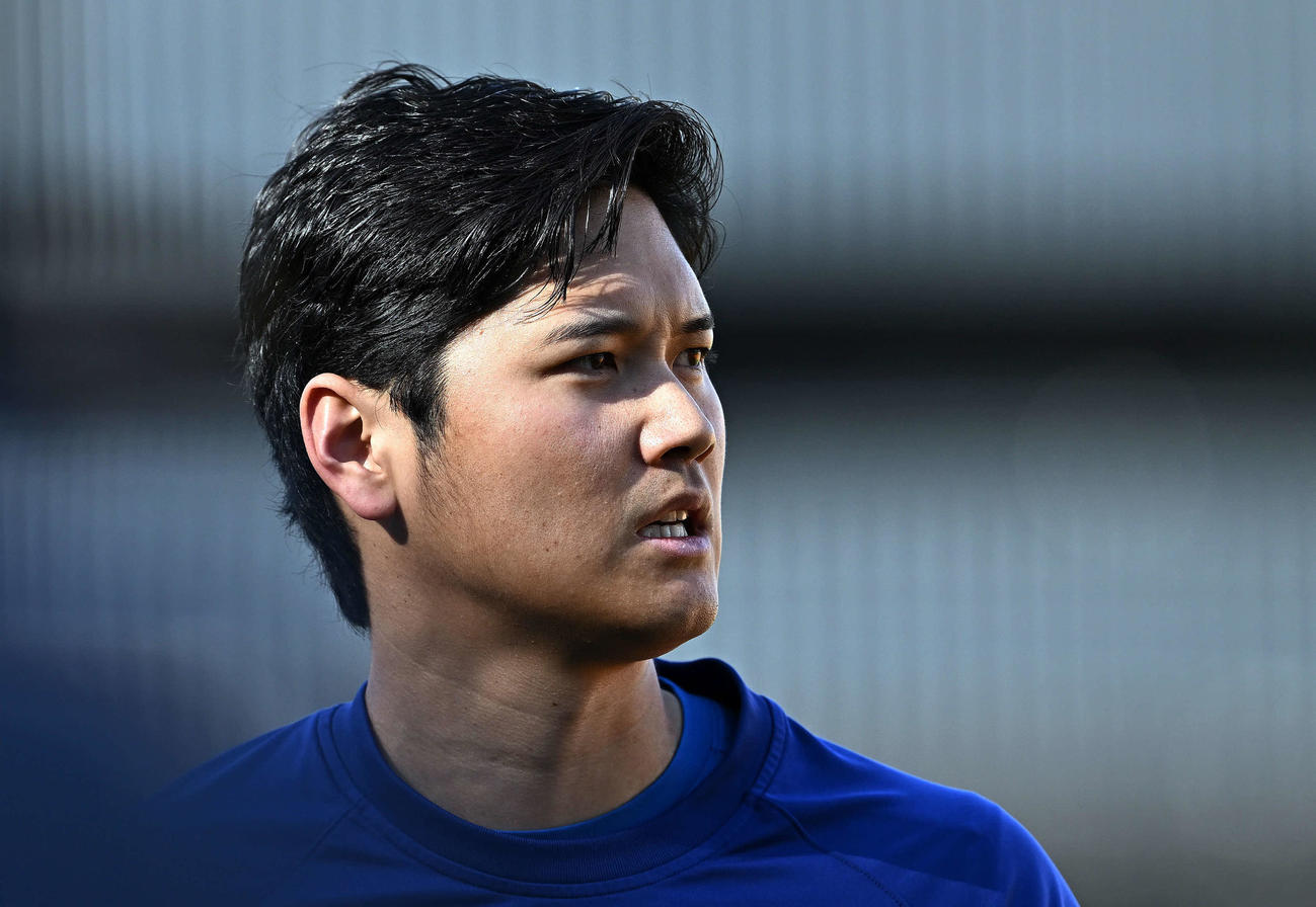 ドジャース対ヤンキース　試合前練習するドジャース大谷（撮影・滝沢徹郎）