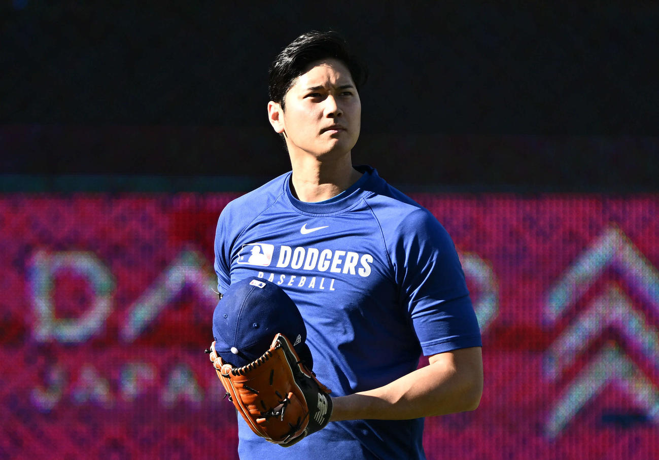 ドジャース対ヤンキース　試合前練習するドジャース大谷（撮影・滝沢徹郎）