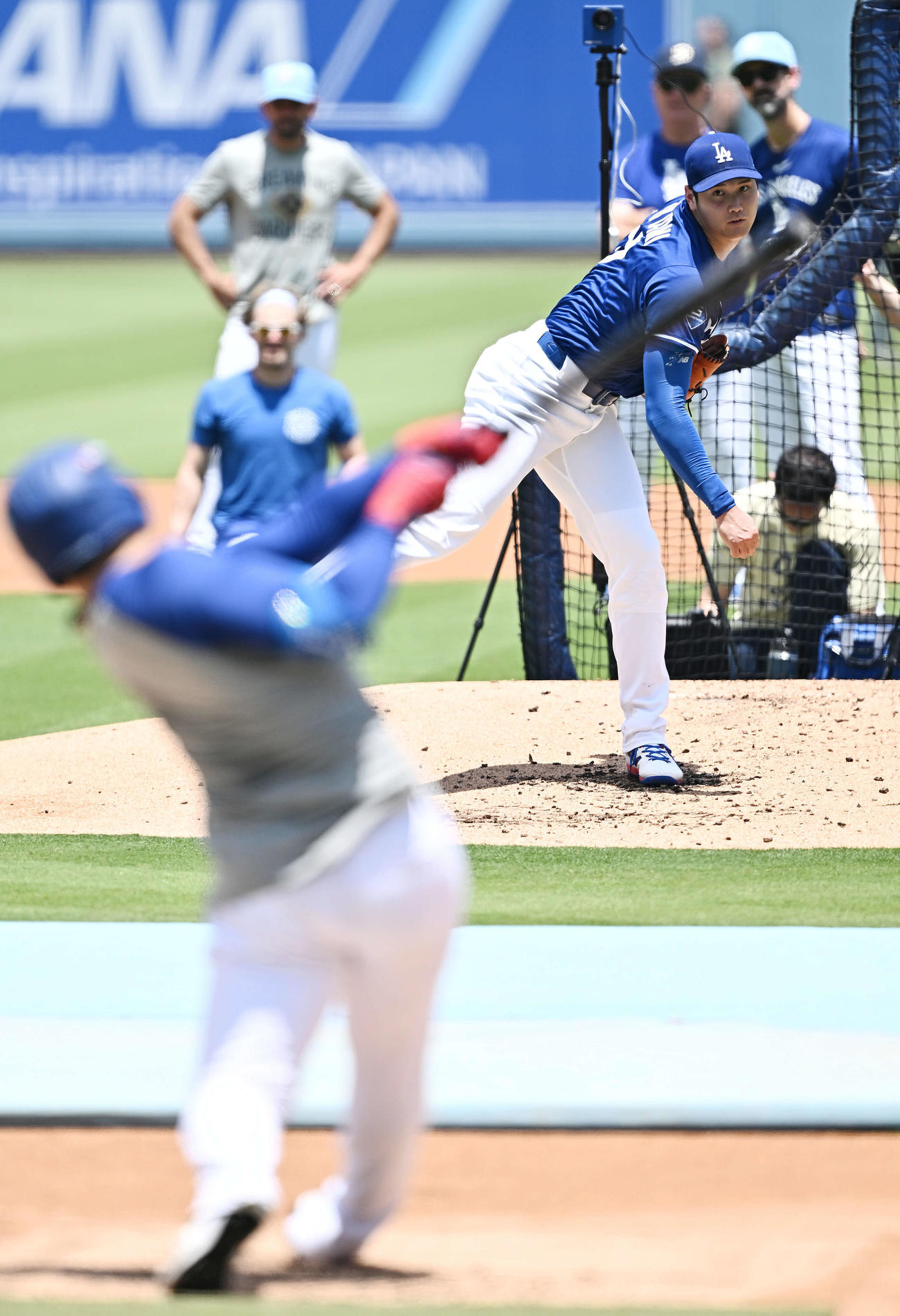 ドジャース対ヤンキース　試合前にライブBPをするドジャース大谷（撮影・滝沢徹郎）