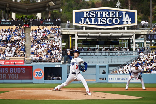 ドジャース対ヤンキース　ドジャース先発の山本（撮影・滝沢徹郎）