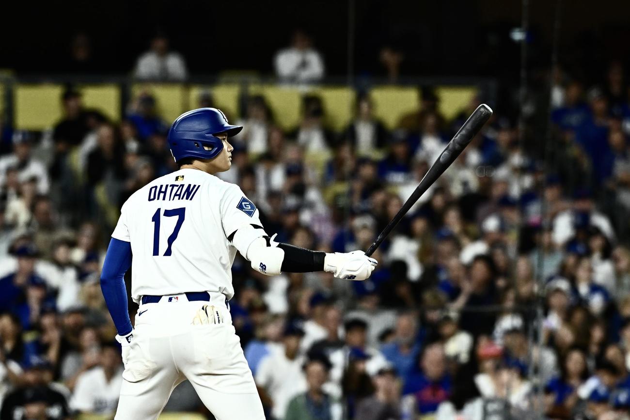 ドジャース対メッツ　5回裏ドジャース2死、一、二塁、打席に臨む大谷（撮影・滝沢徹郎）