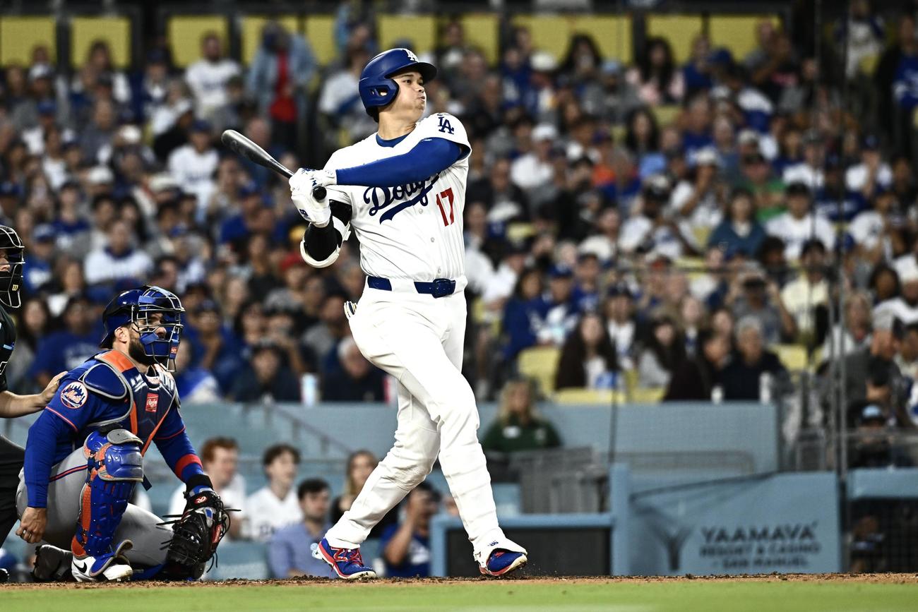ドジャース対メッツ　4回裏ドジャース2死、大谷は右前打を放つ（撮影・滝沢徹郎）