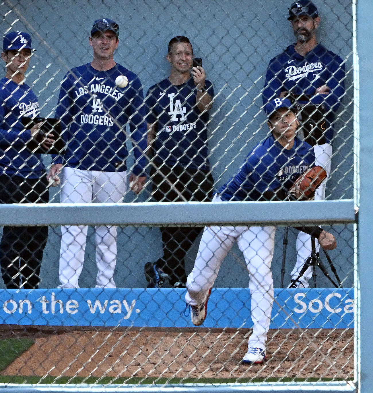 ドジャース対メッツ　試合前練習のブルペンで調整するドジャース大谷（撮影・滝沢徹郎）