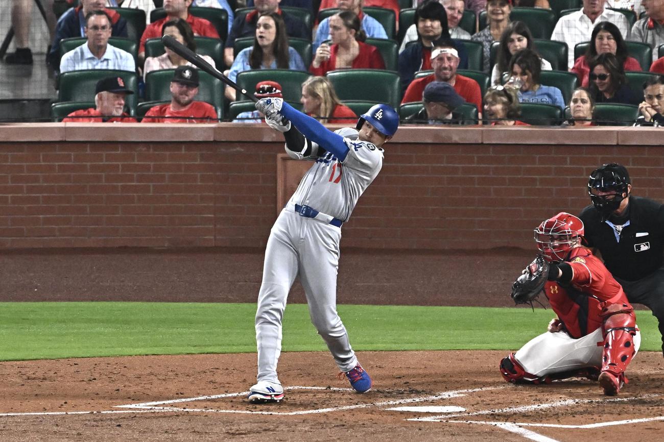 カージナルス対ドジャース　3回表ドジャース無死、大谷は右前打を放つ（撮影・滝沢徹郎）