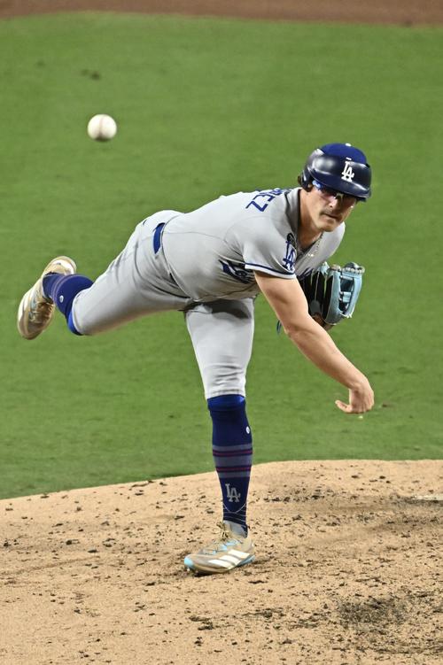 キケ・ヘルナンデス2回1/3を2失点“好投”アンダースローに137キロ速球