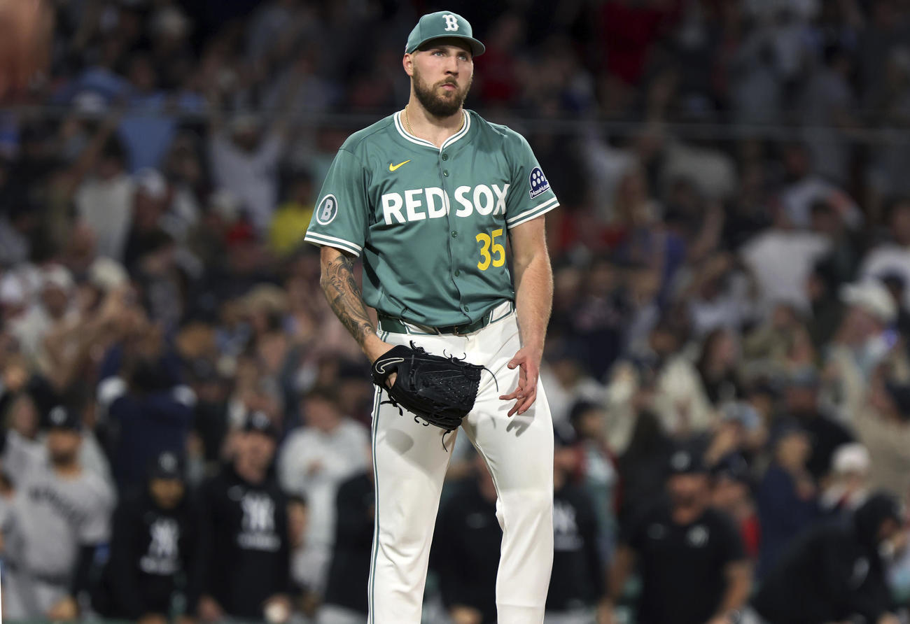 ジャッジに本塁打を打たれ呆然とするギャレット・クロシェット（AP）