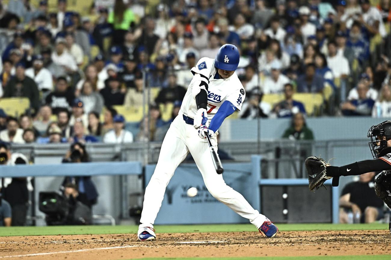 ドジャース対ジャイアンツ　8回裏ドジャース2死、二ゴロに倒れた大谷（撮影・滝沢徹郎）