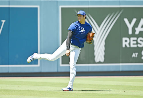 大谷翔平、パパになって初の「父の日」でいきなりヒット ブルーバット