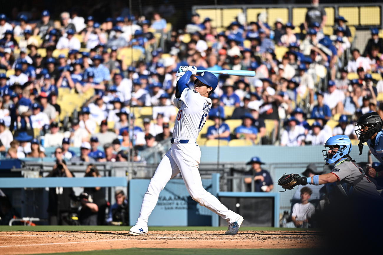 ドジャース対ジャイアンツ　5回裏ドジャース無死、大谷は左前打を放つ（撮影・滝沢徹郎）
