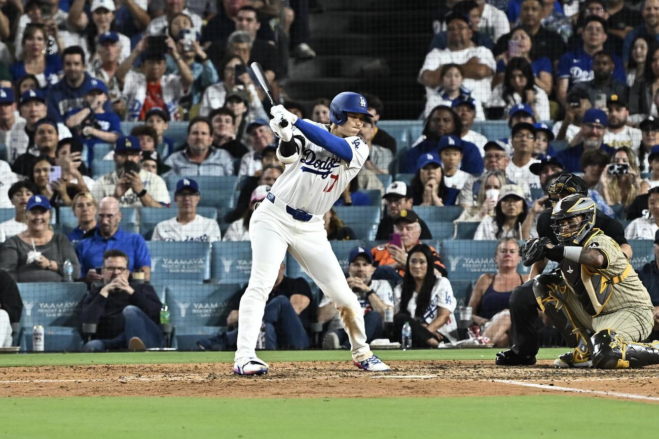 ドジャース対パドレス　6回裏ドジャース1死一塁、大谷は空振り三振に倒れる（撮影・滝沢徹郎）