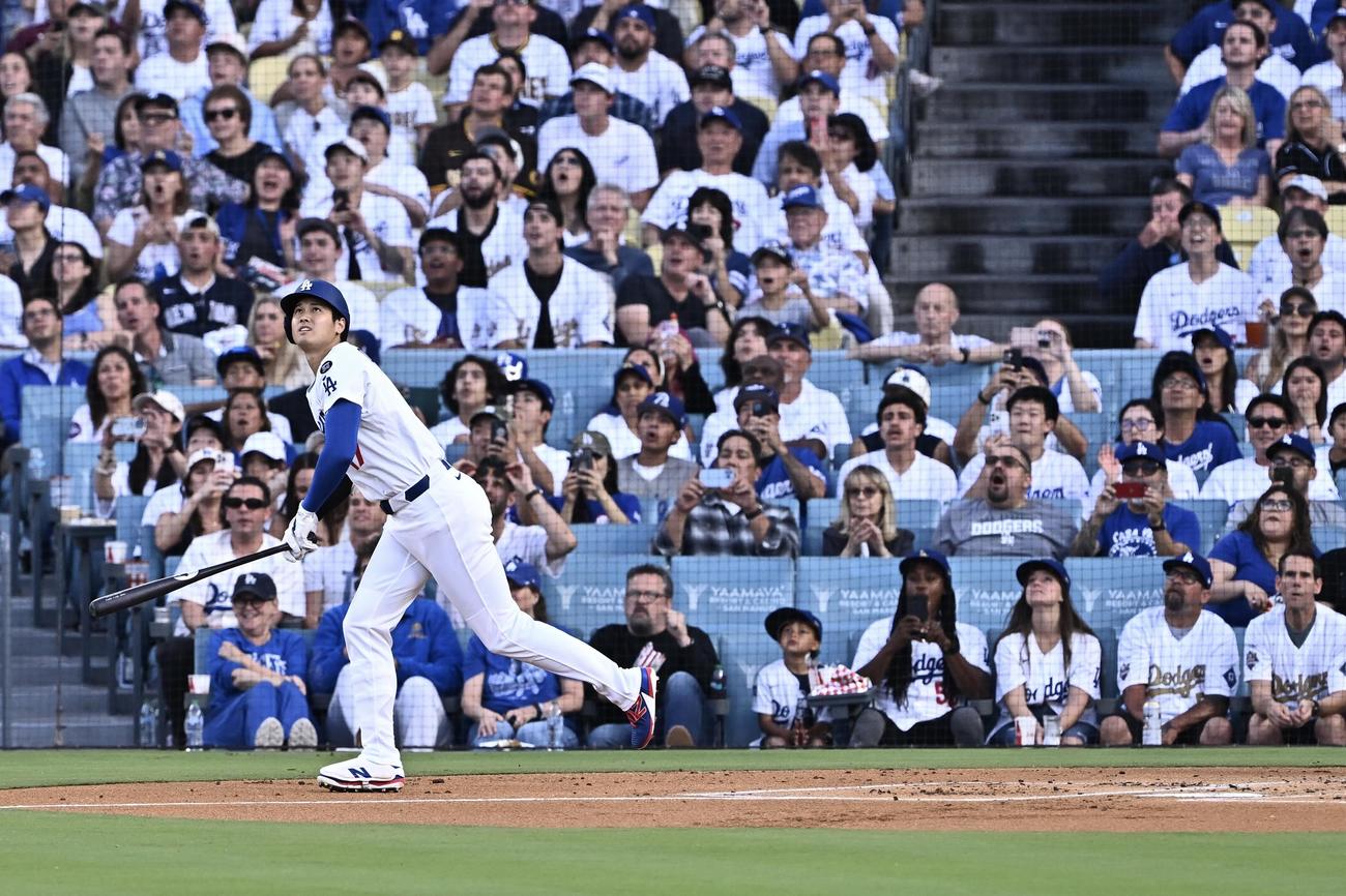 ドジャース対パドレス　1回裏ドジャース無死、大谷は中飛に倒れる（撮影・滝沢徹郎）