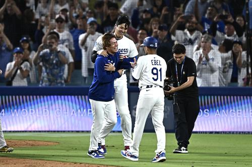 ドジャース2番手ロブレスキ「ブルペン陣を助ける」5回2失点で2勝目
