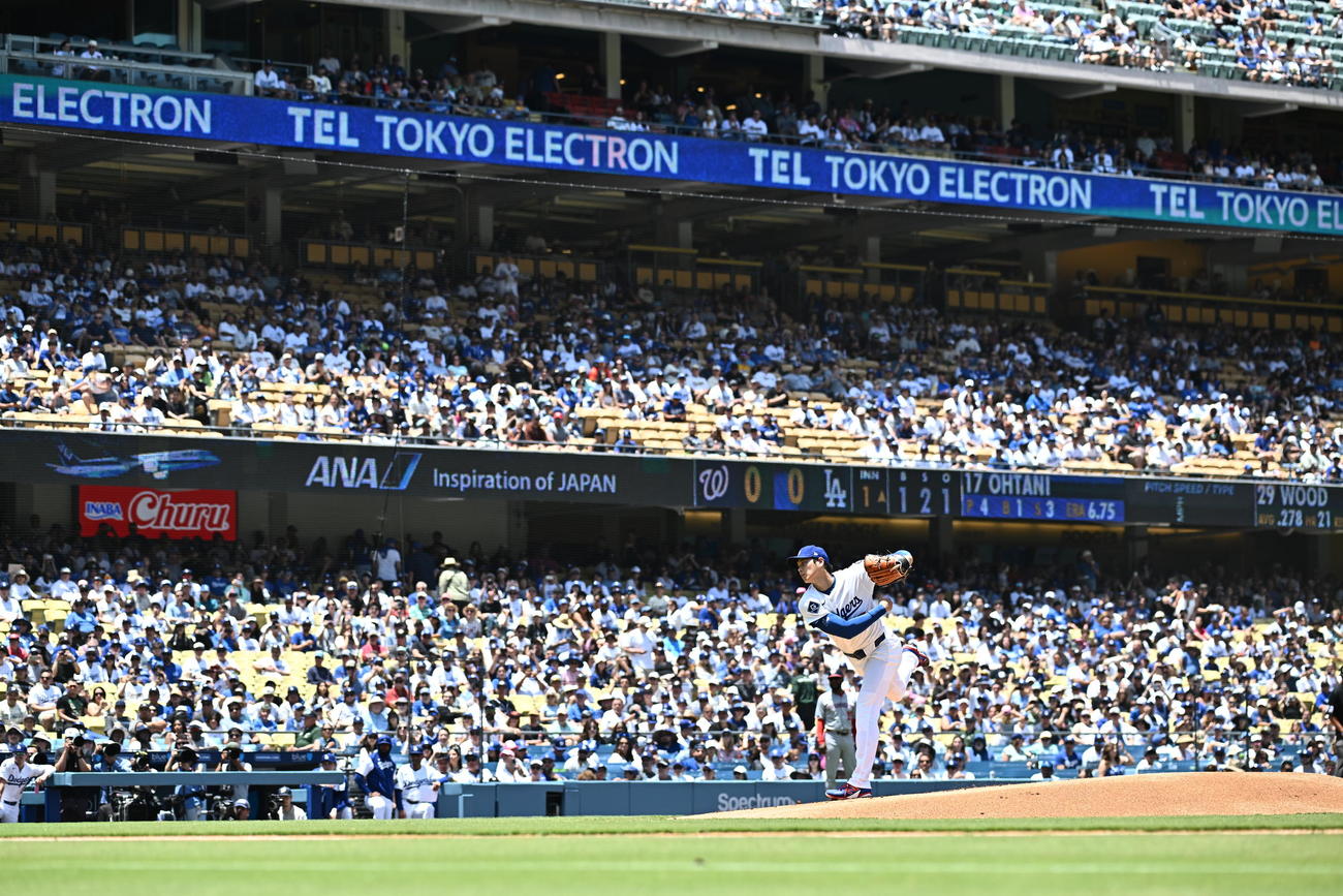 ドジャース対ナショナルズ　ドジャース先発の大谷（撮影・滝沢徹郎）