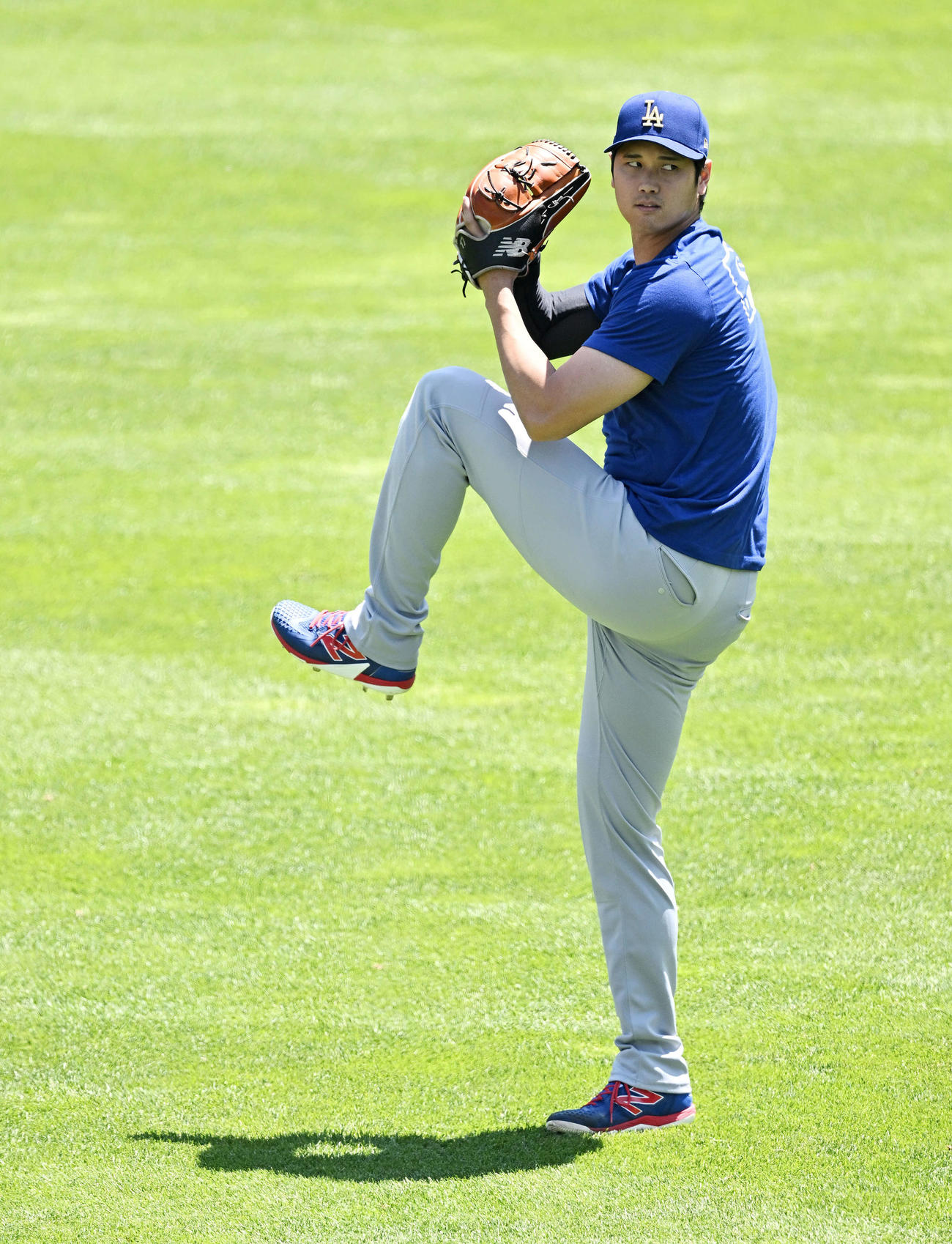 ロッキーズ対ドジャース　試合前練習で調整するドジャース大谷（撮影・滝沢徹郎）