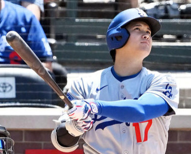 ロッキーズ対ドジャース　7回表ドジャース2死、大谷は中越えソロ本塁打を放つ（撮影・滝沢徹郎）