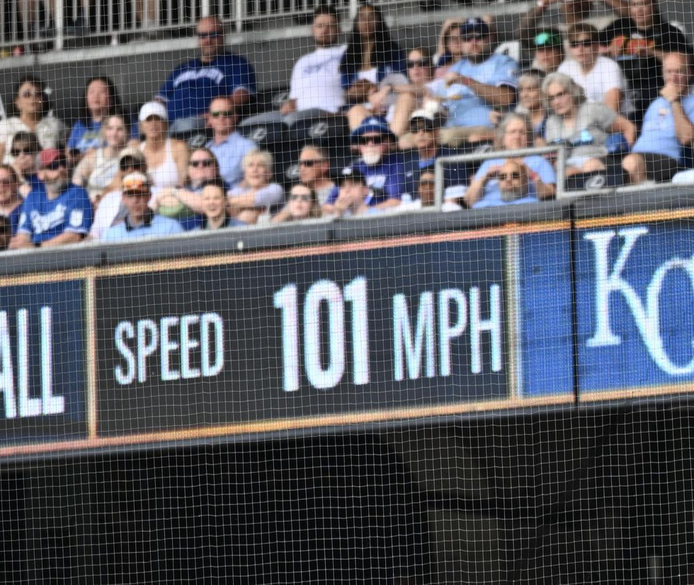 ロイヤルズ対ドジャース　1回裏、ドジャース先発の大谷は101マイルを記録する（撮影・滝沢徹郎）