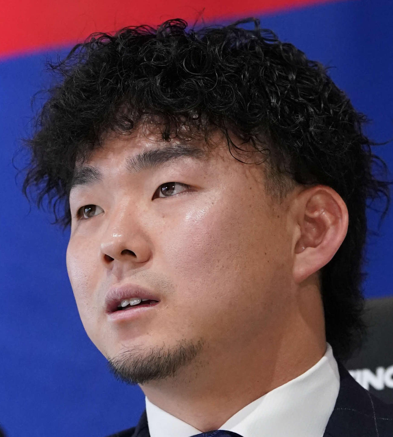 小笠原慎之介（2023年12月撮影）