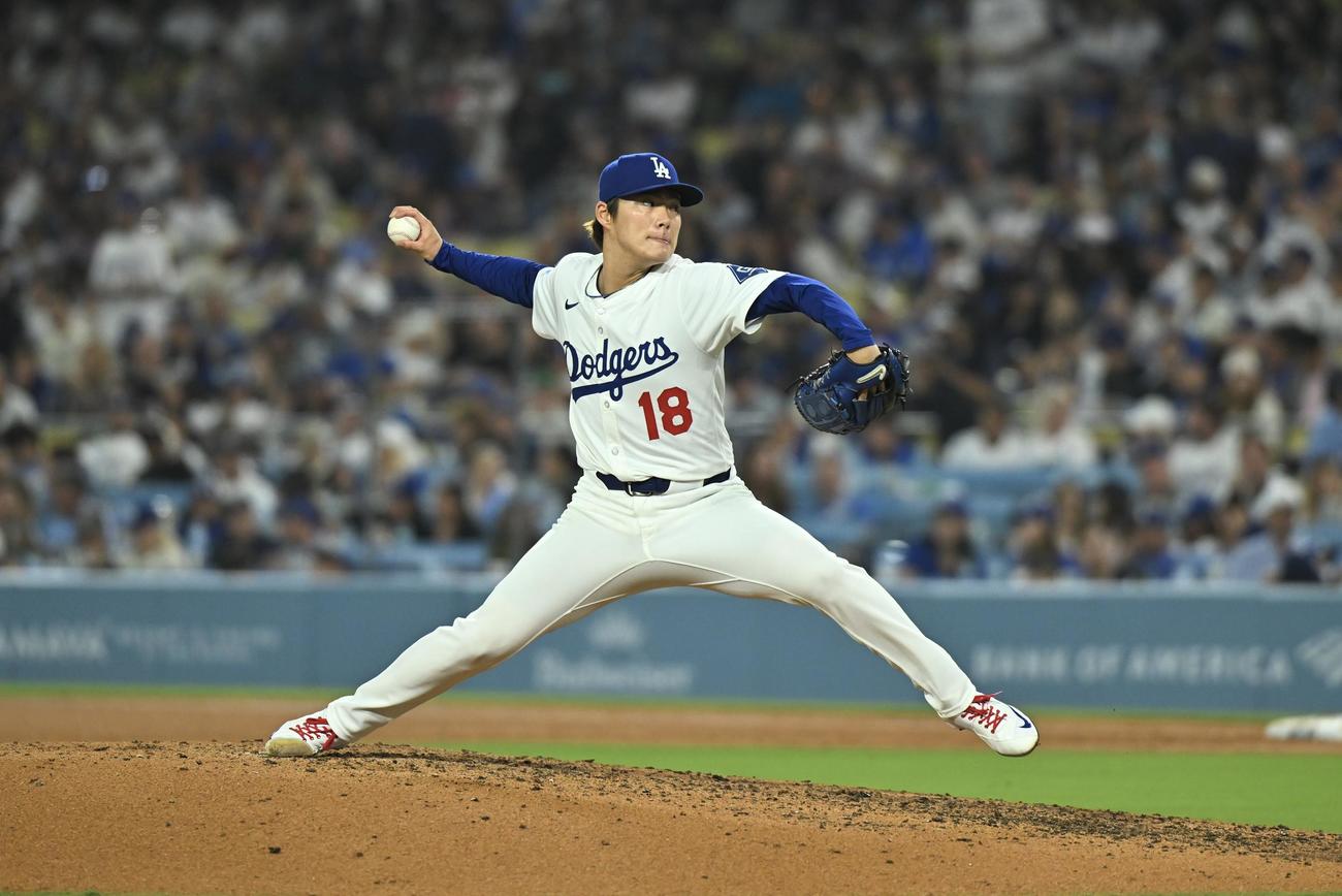 ドジャース対ホワイトソックス　力投するドジャース先発の山本（撮影・滝沢徹郎）